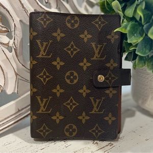 Louis Vuitton Agenda MM Monogram